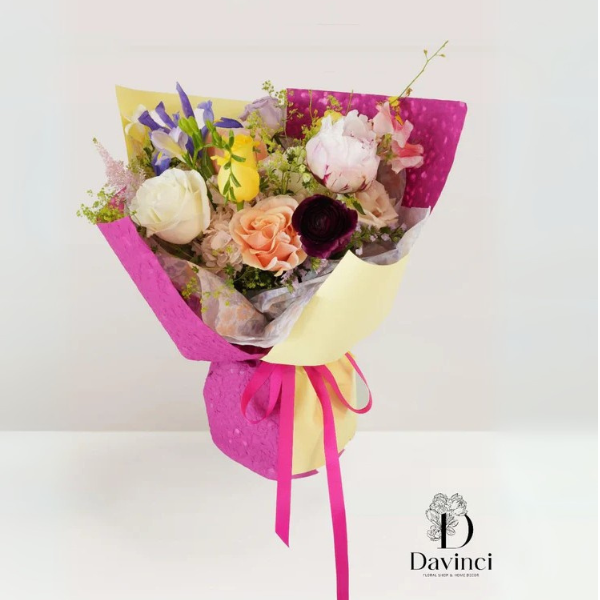 Lost In Summer - Davinci Flower