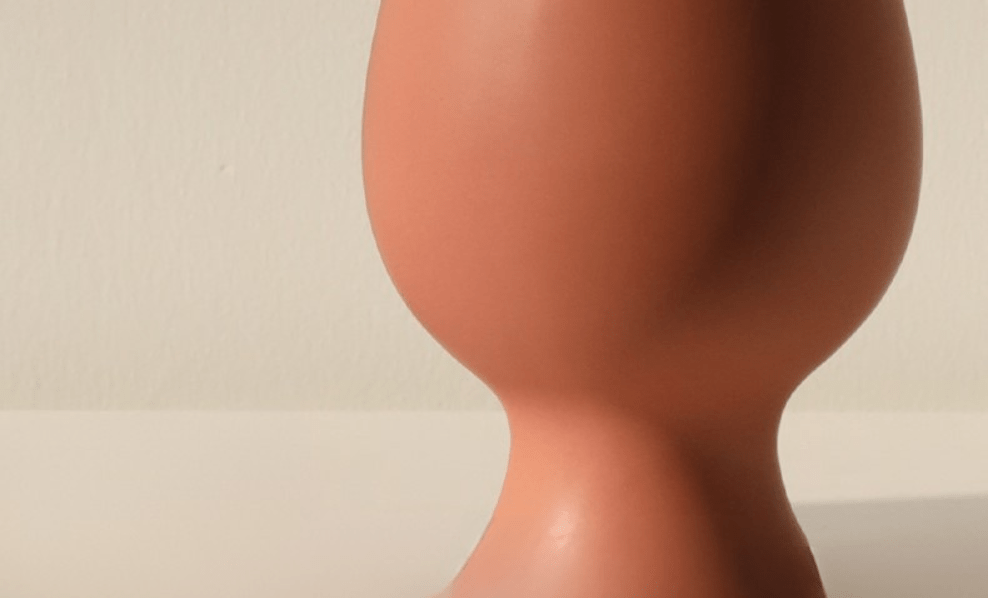 Minimalist Elegance: Contemporary Ceramic Vase - Davinci Flower