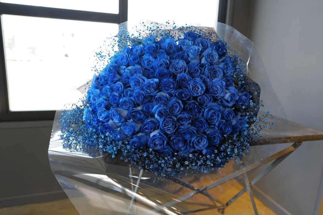 Blue Rose Bouquet