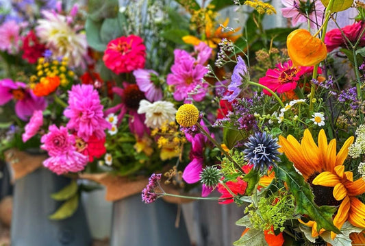 How Local Flower Delivery Strengthens Community Connections in Plainview