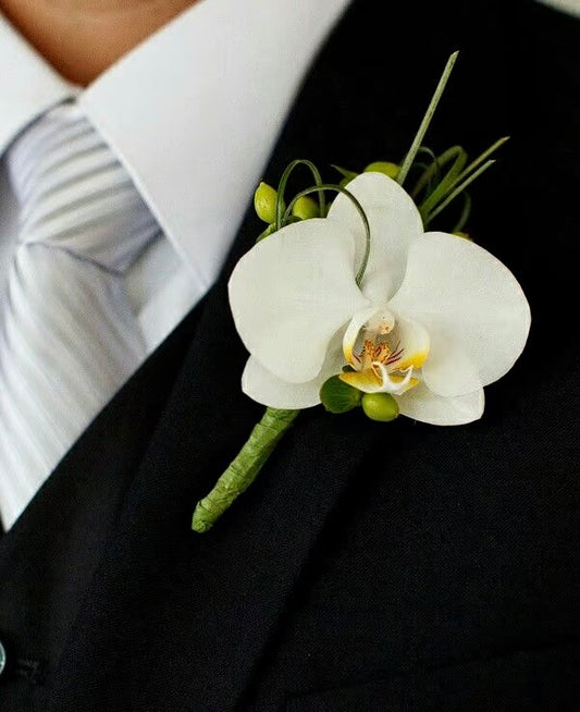 Graduation Orchid Boutonnière