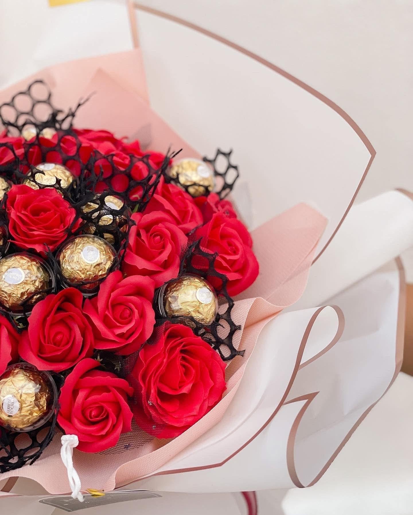 Chocolate & Flower Bouquet Combo