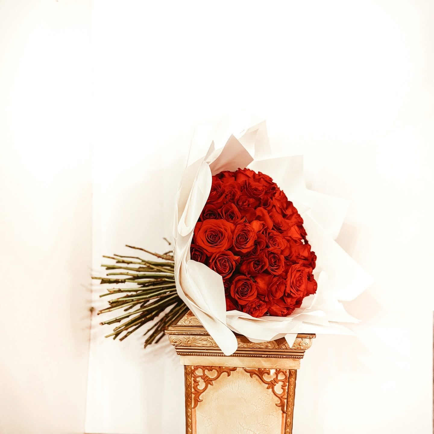 Single-Color Red / Pink / White Rose Bouquet