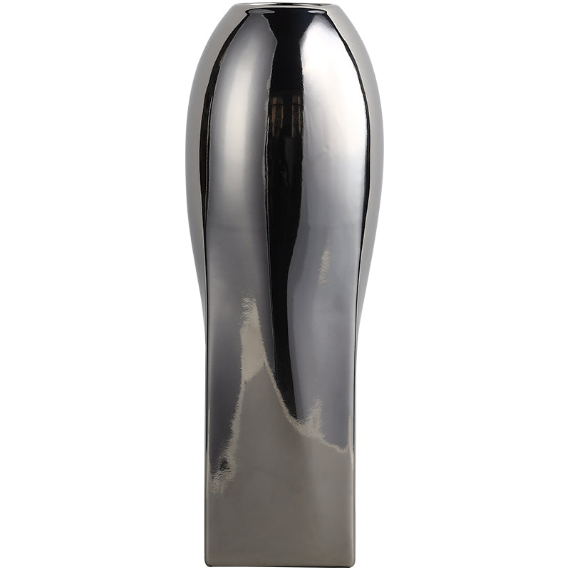Modern Metallic Vases – Sculptural Decor with Contemporary Charm