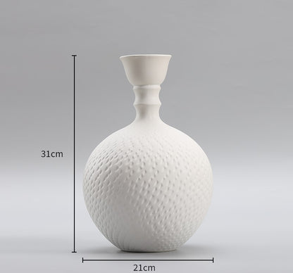 Artistic Textured Vases – A Harmony of Form and Elegance